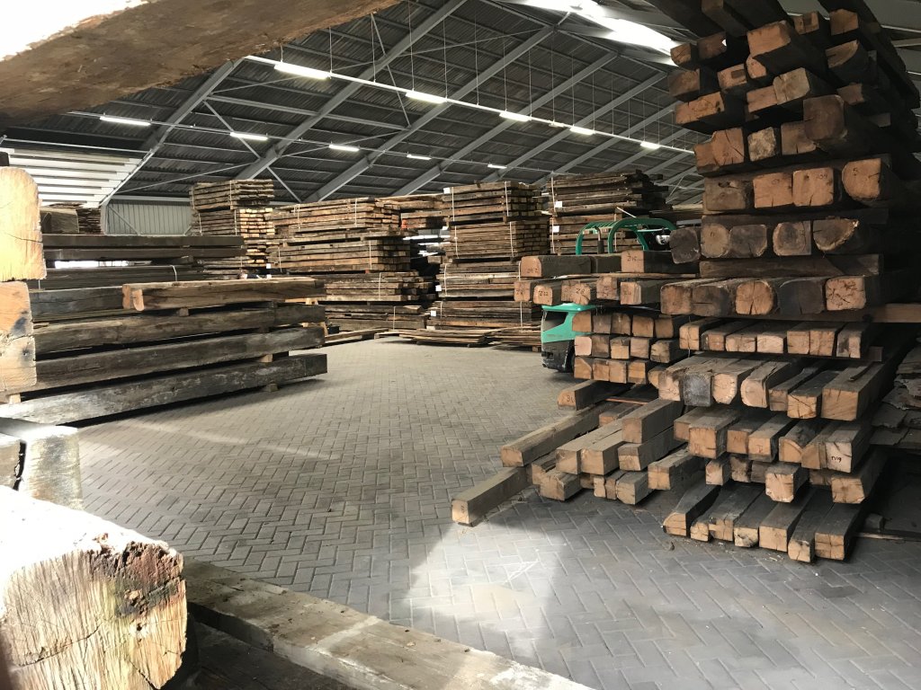 wholesale old oak trading