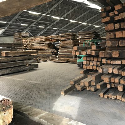wholesale old oak trading