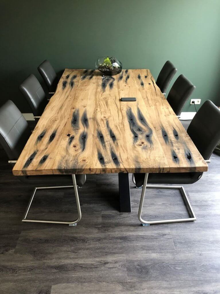 oud eiken tafel