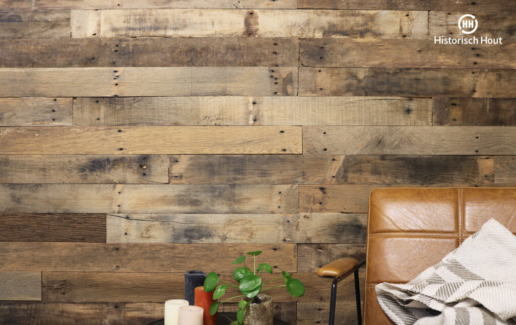 Wall timber barnwood