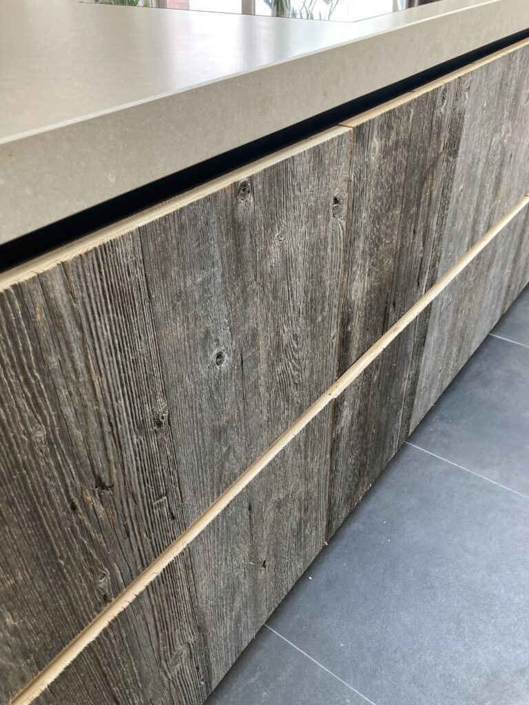 Keukenfronten grijs hout