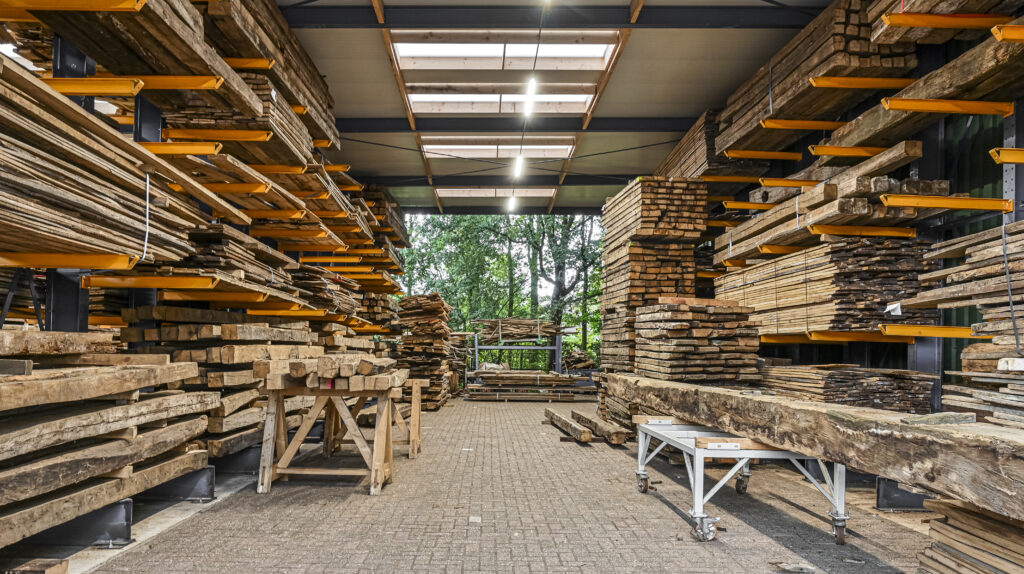 Concentratie Veraangenamen Verder Verkoop van Oude eiken balken en gebinten! - Historisch Hout