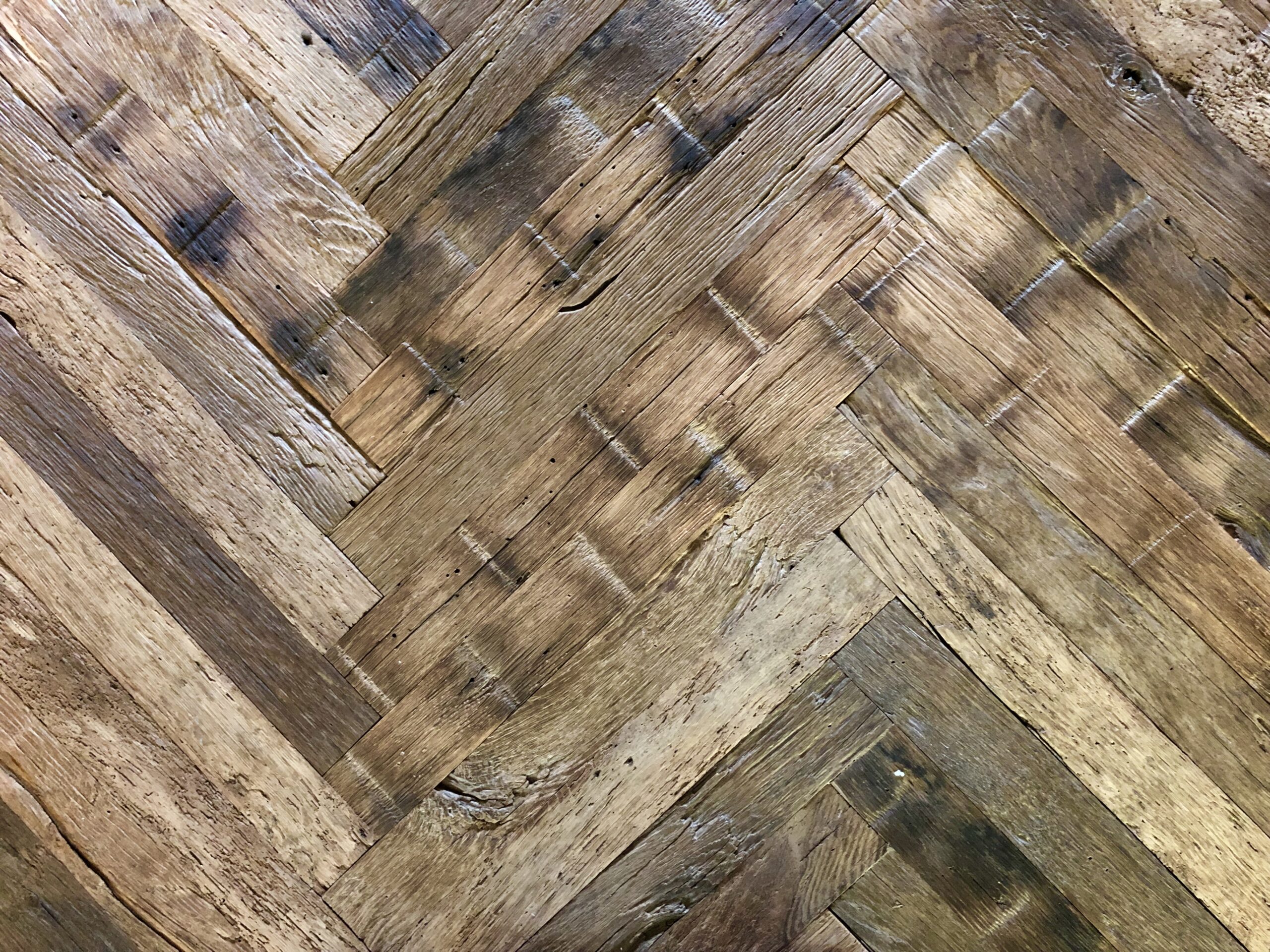 Fußböden aus Altholz