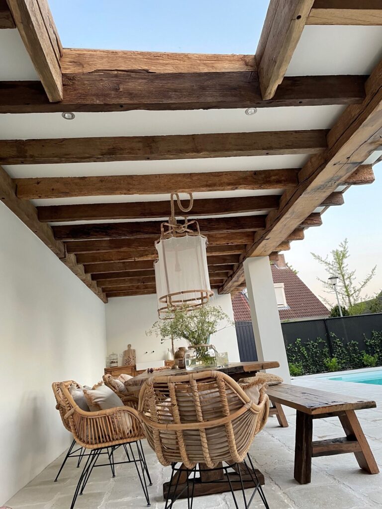 Exclusive ages oak beams