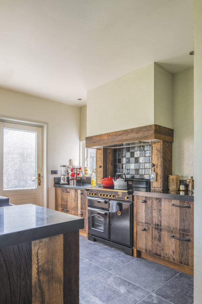 kitchen front old oak wood