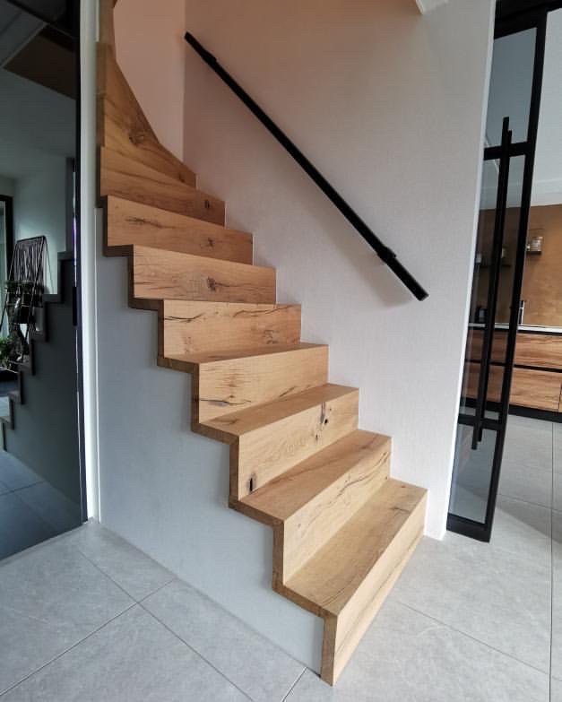 planed oak staircase