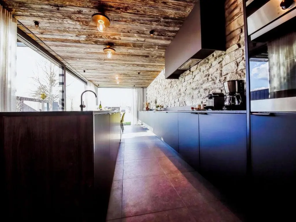 Barnwood plafond van grenen