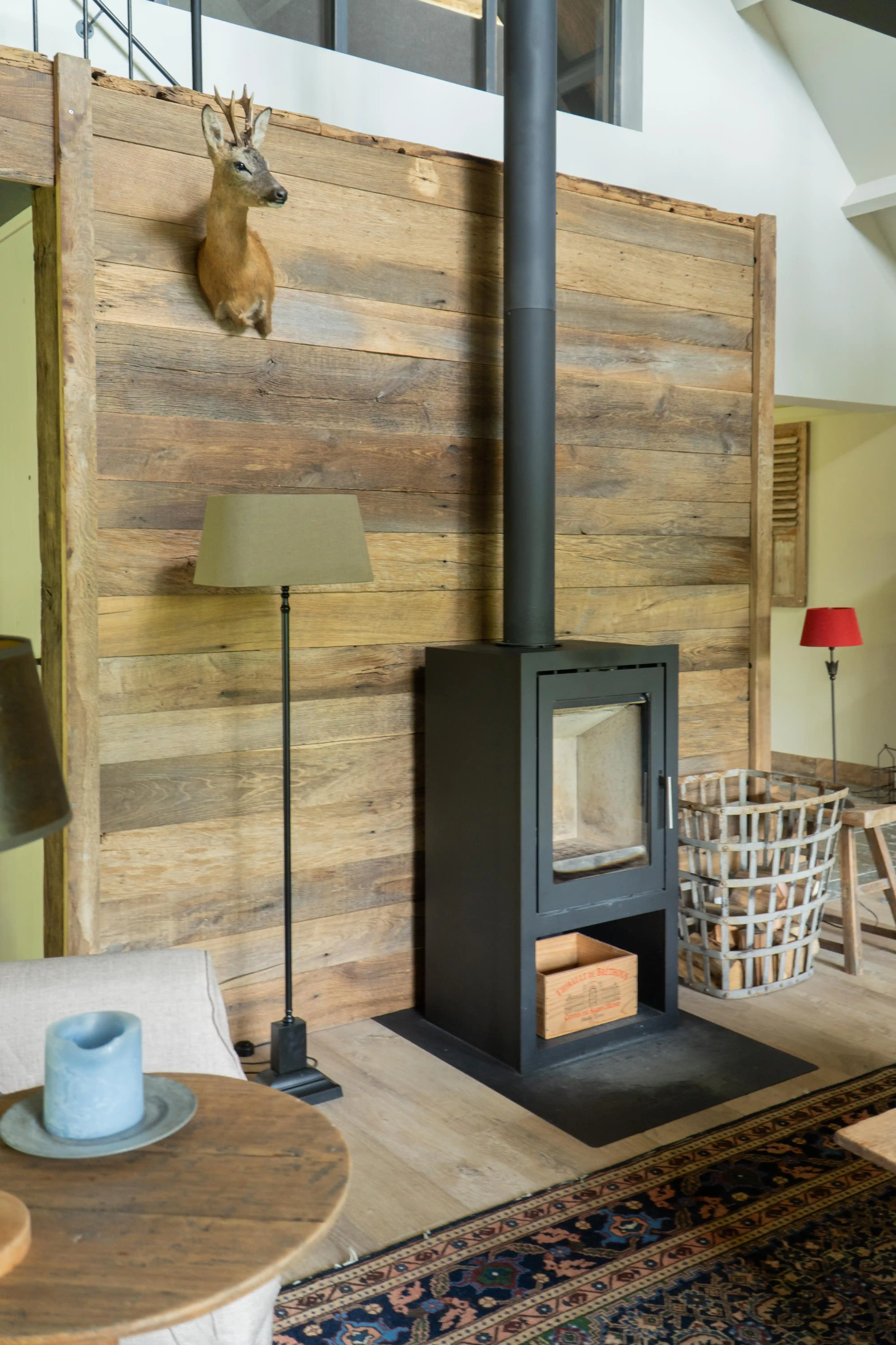 Houten wand in huis