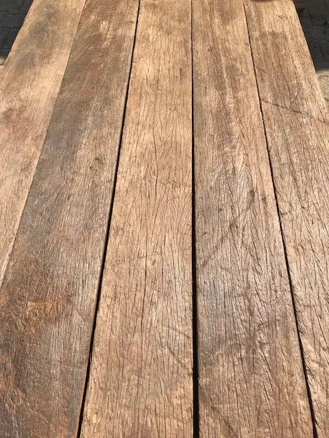 Oude scheepsplanken voor terras