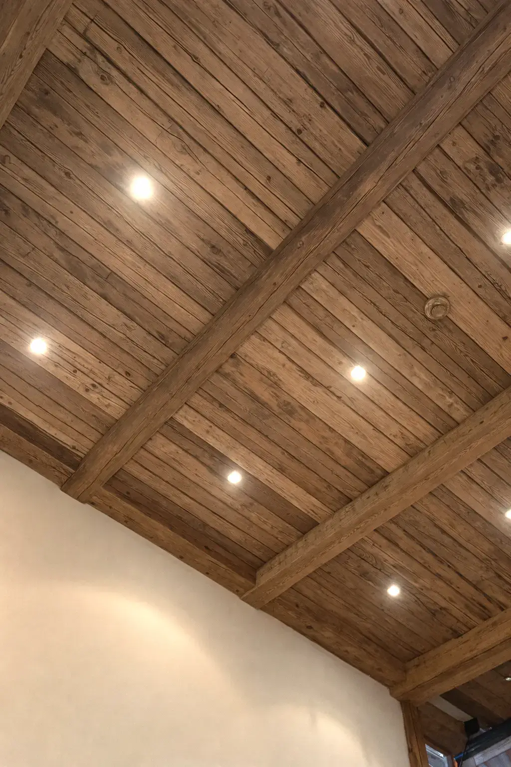 oud grenen plafond