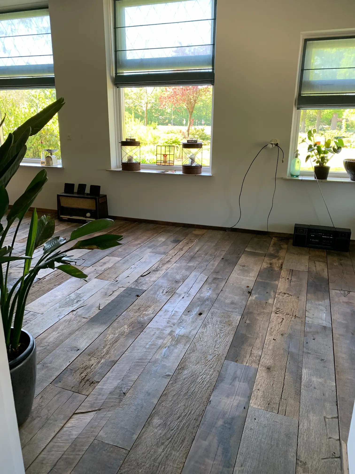Robuuste oud eiken planken met zichtbare nerven
