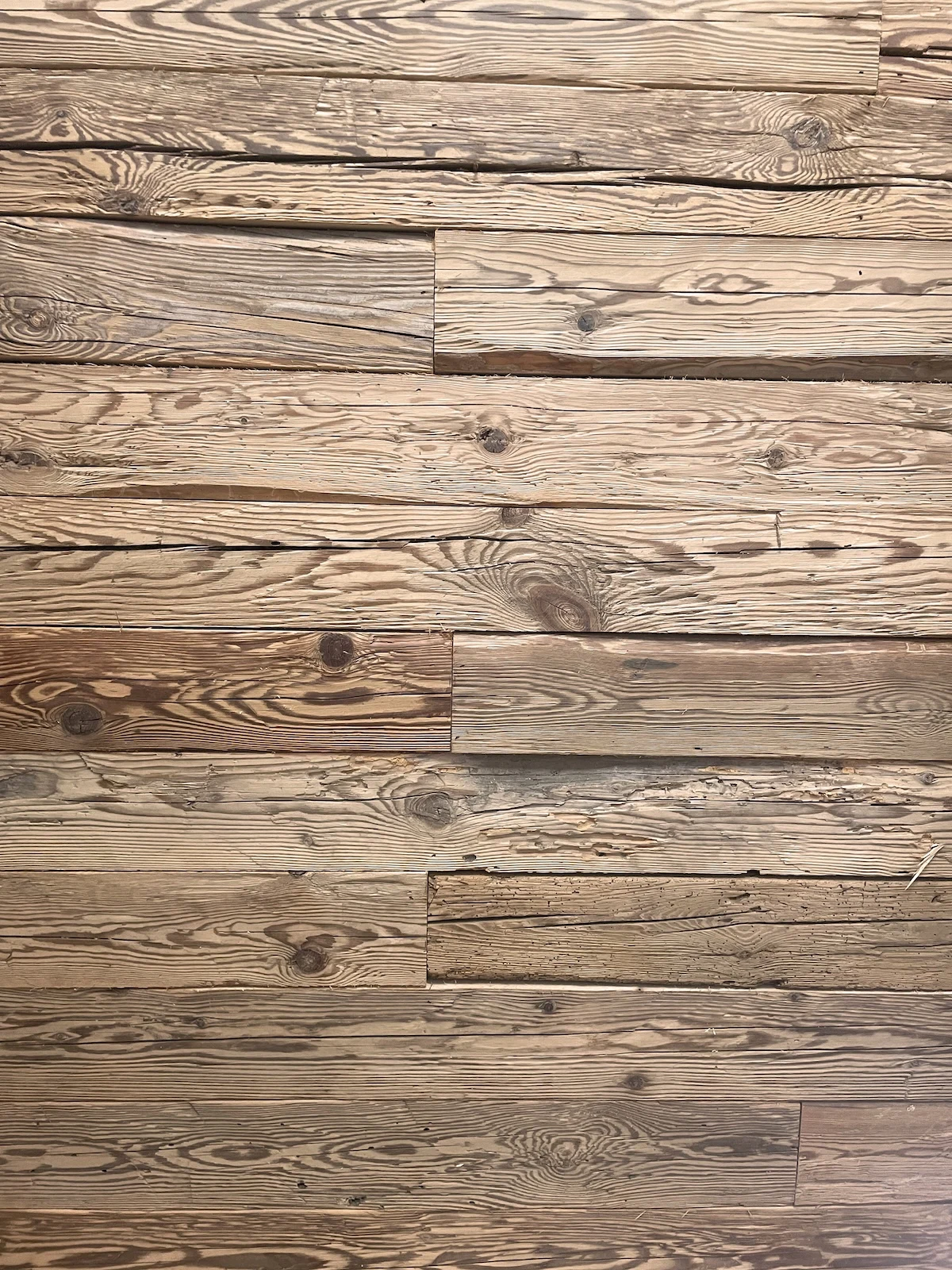 Grenen planken van oud eiken