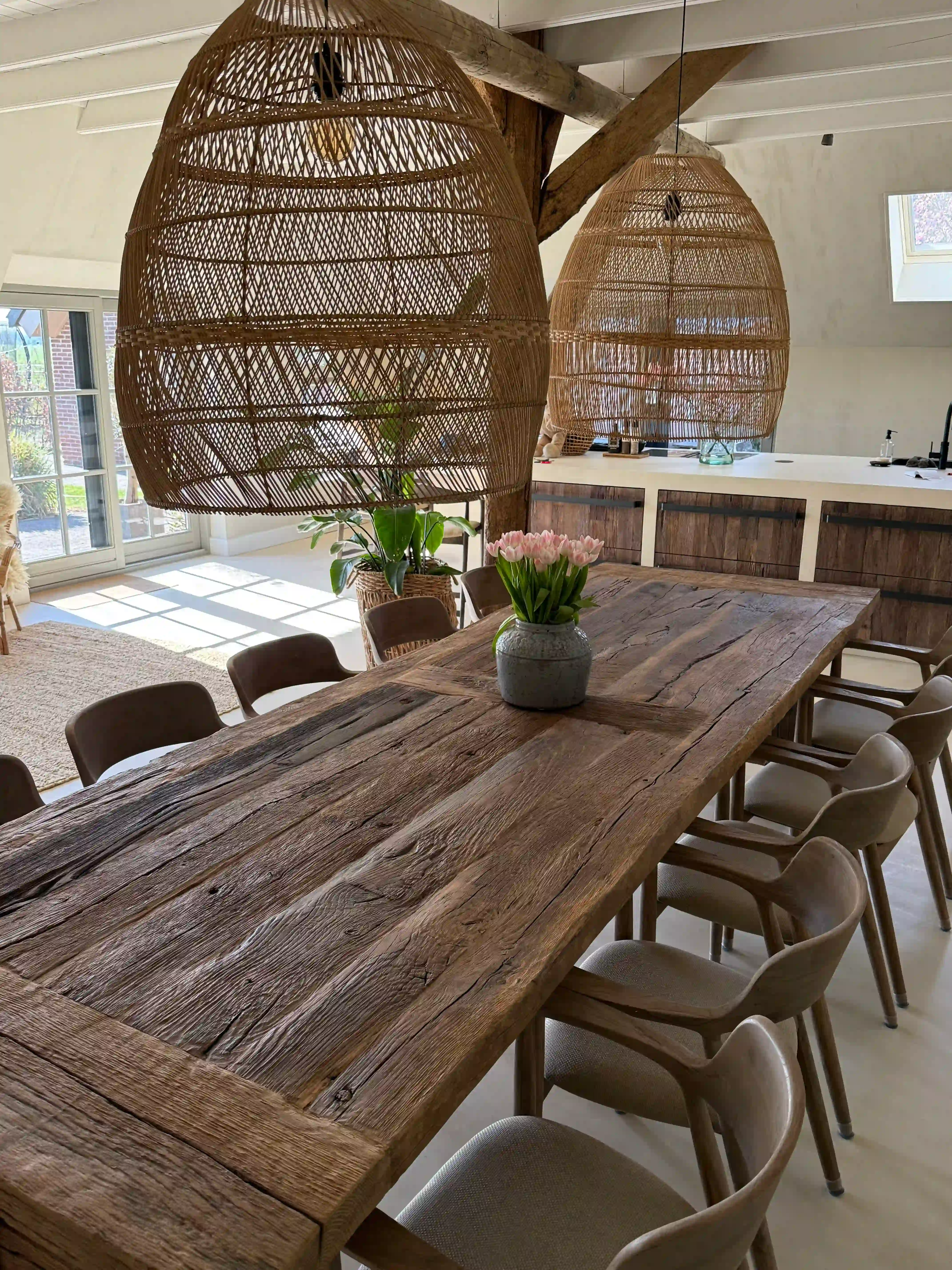 Oud eiken tafel