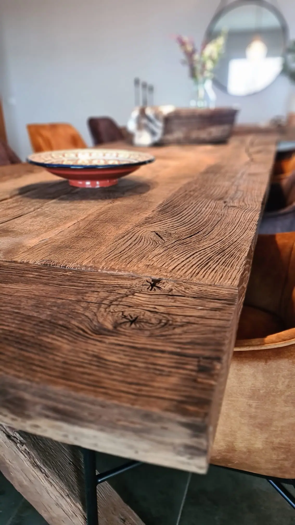 Ambachtelijk gemaakte kloostertafel eiken van oud hout
