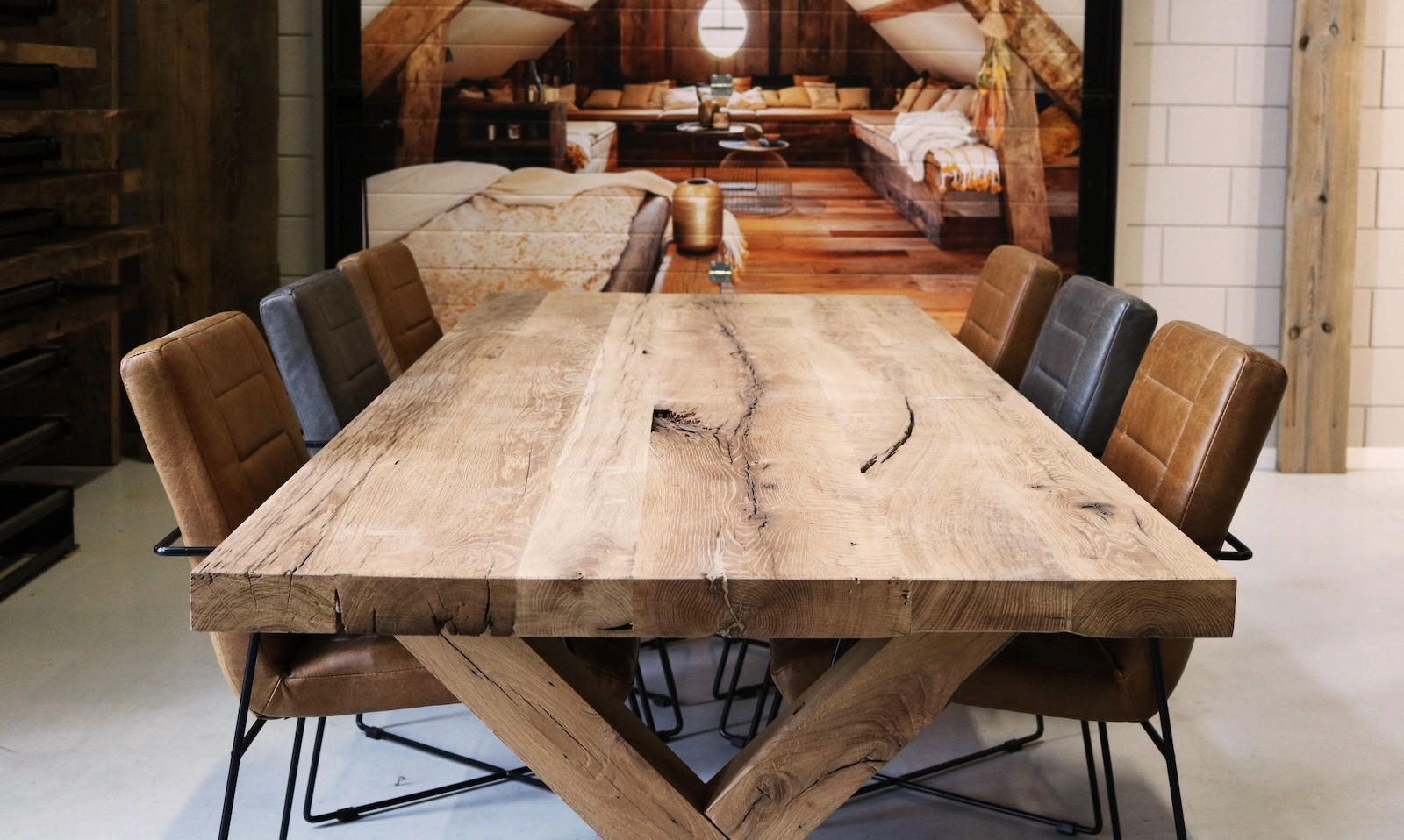 Oud eiken eettafel