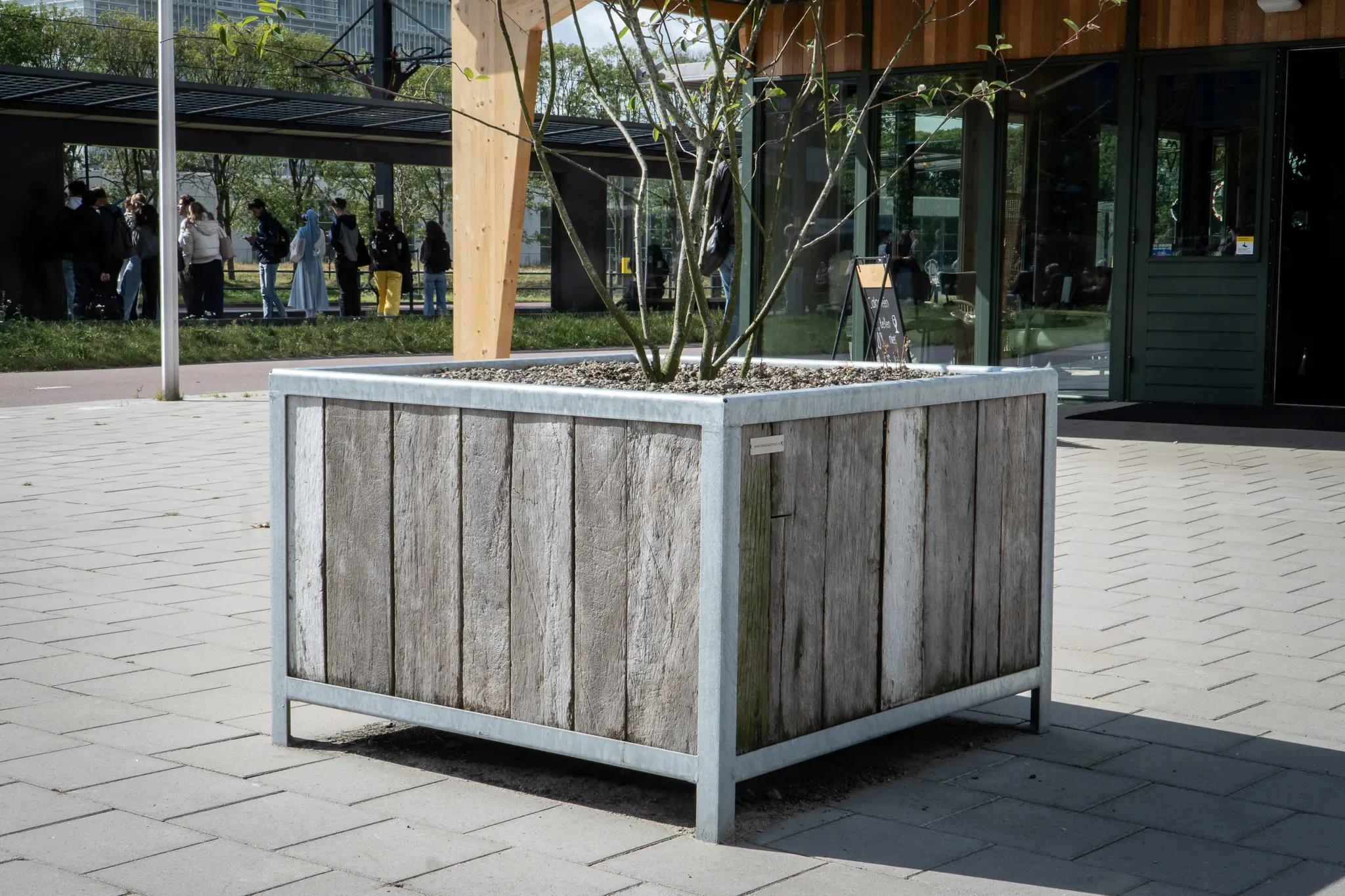 Hardhouten plantenbak van azobe