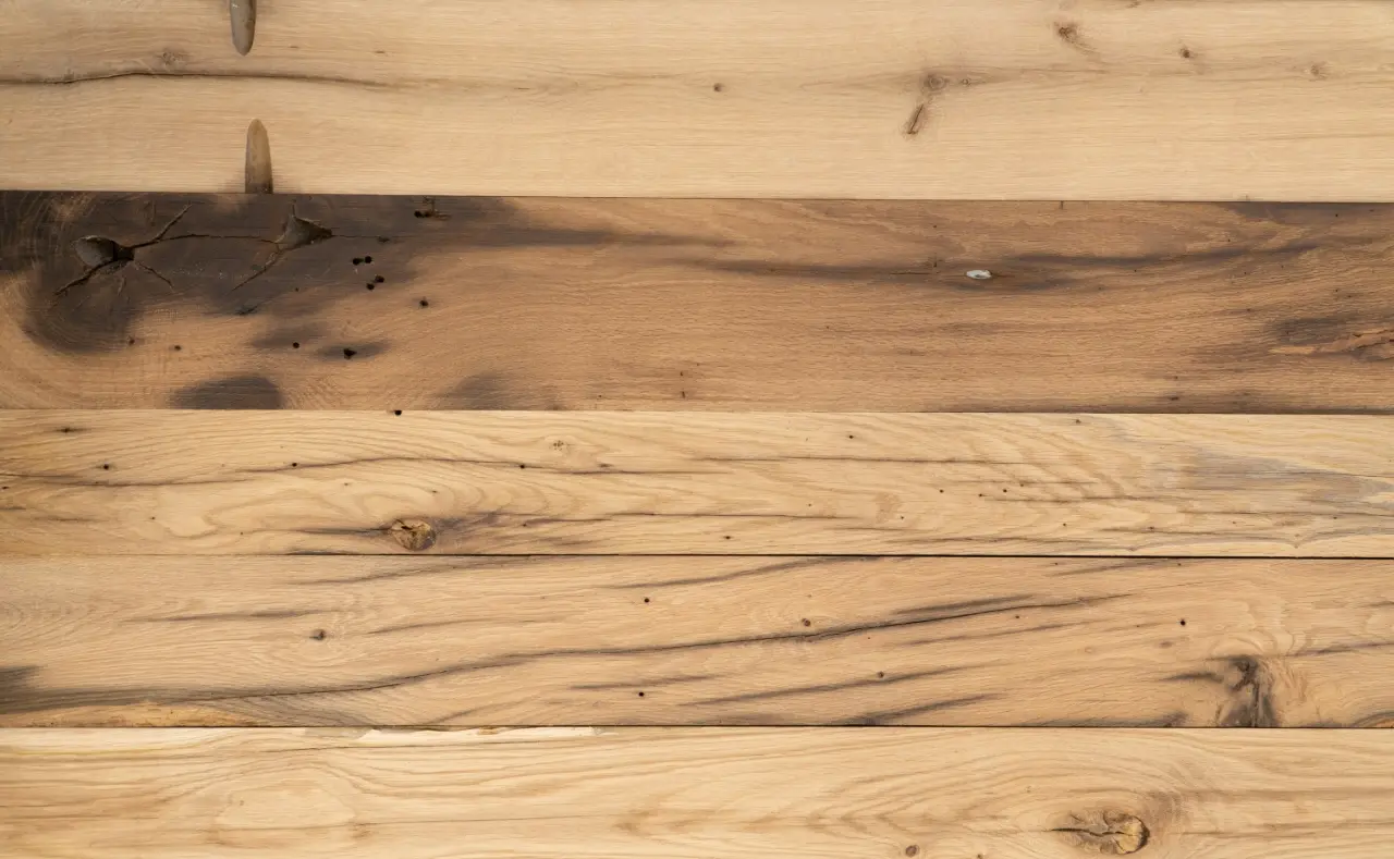 Geschaafde oud eiken planken