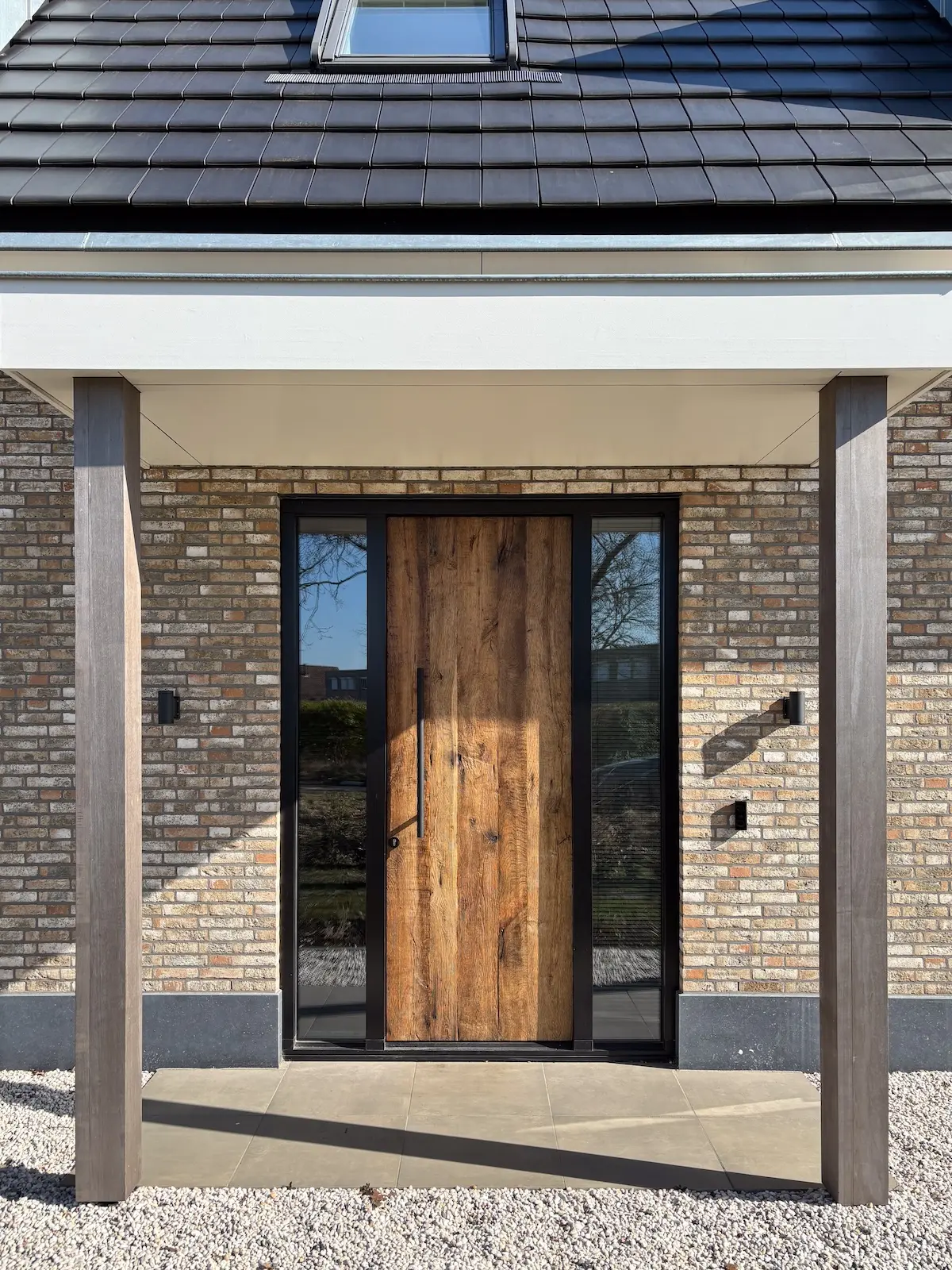 eiken buitendeur van oud hout